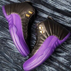 Air Jordan 12, Black/Field purple, Mens size 8.5